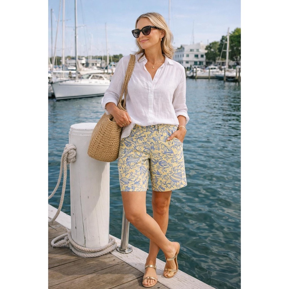 Talbots Bermuda Shorts Womens 8 Blue Yellow Coastal Fish Print Preppy Summer